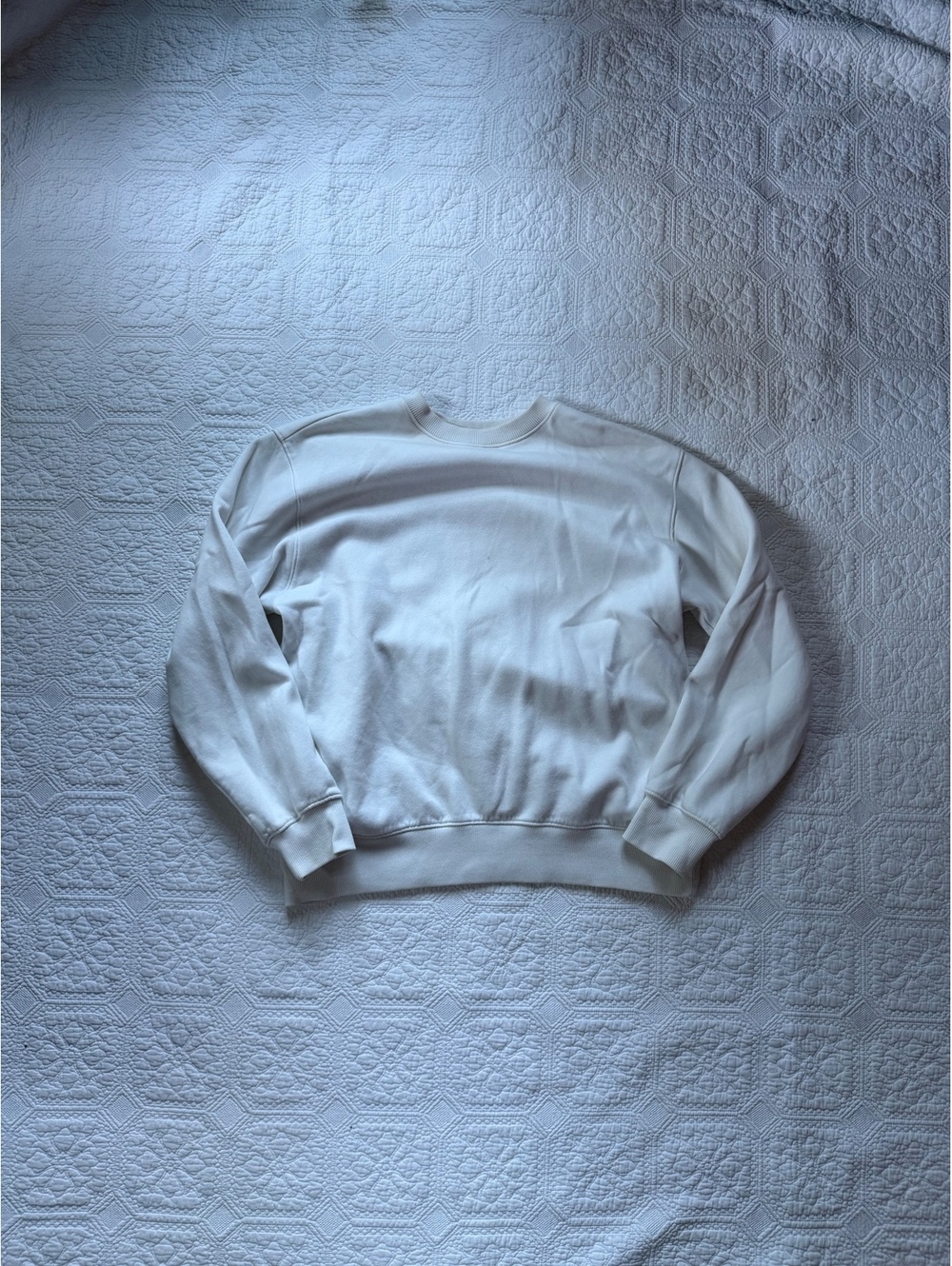 BP. White Crewneck Sweatshirt Size Small Cotton Blend